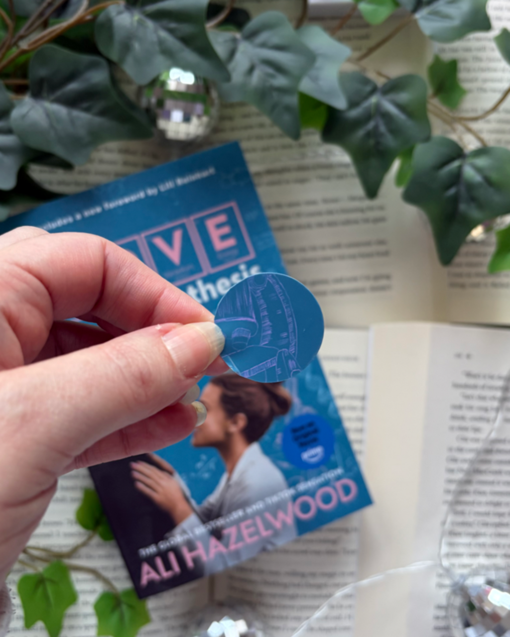 The Love Hypothesis - Paperback