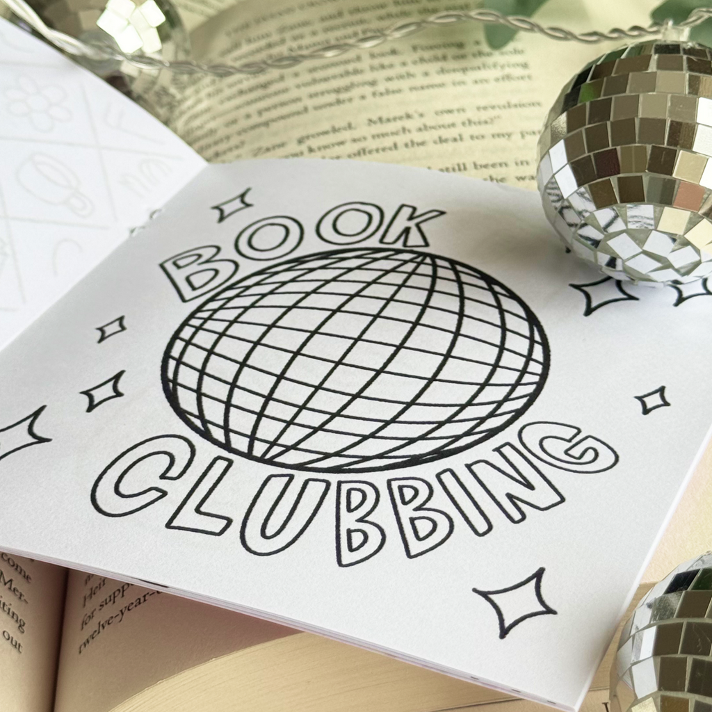 The Cosy Readers Colouring Book