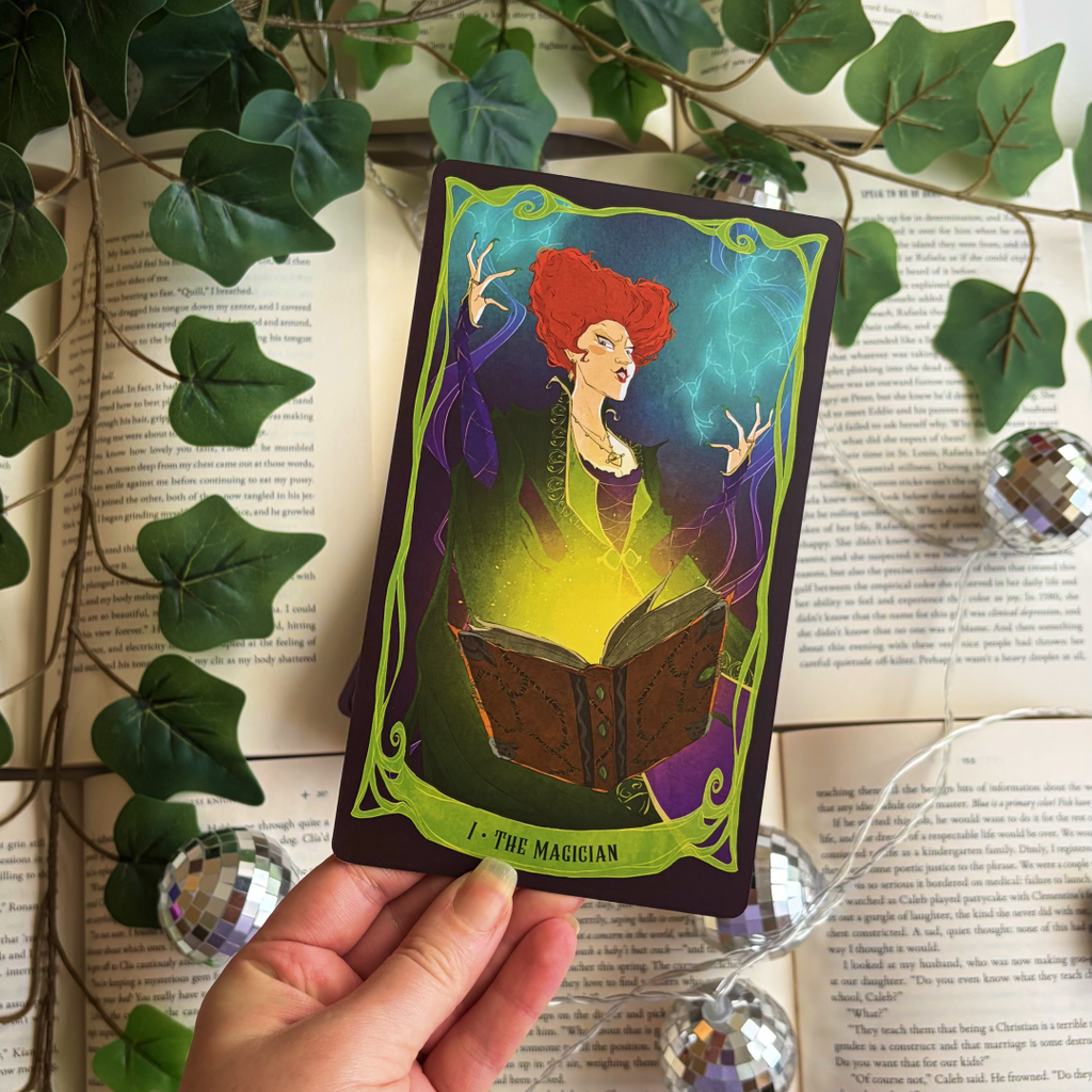 Mega-Sized Tarot: Hocus Pocus Tarot Deck and Guidebook