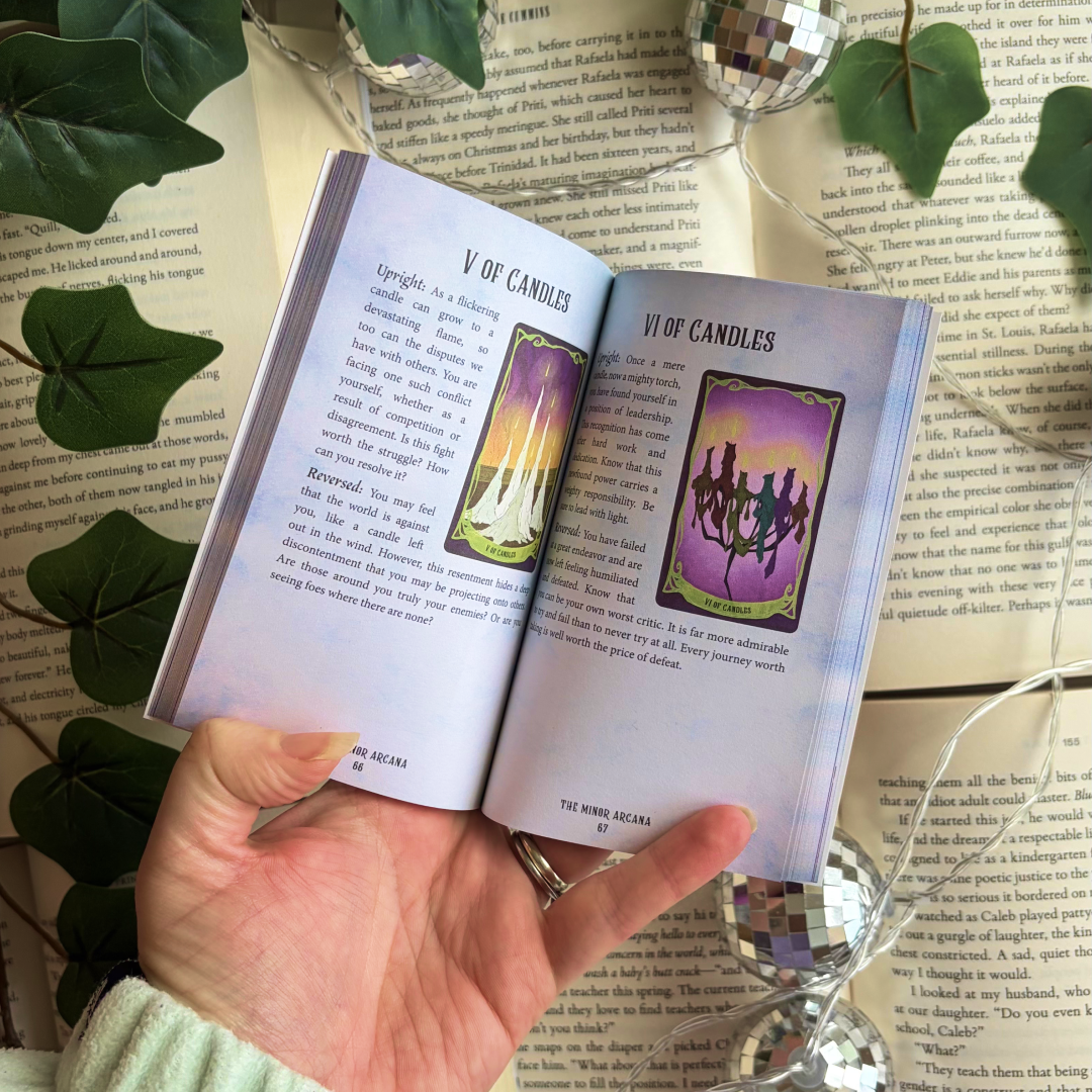 Mega-Sized Tarot: Hocus Pocus Tarot Deck and Guidebook